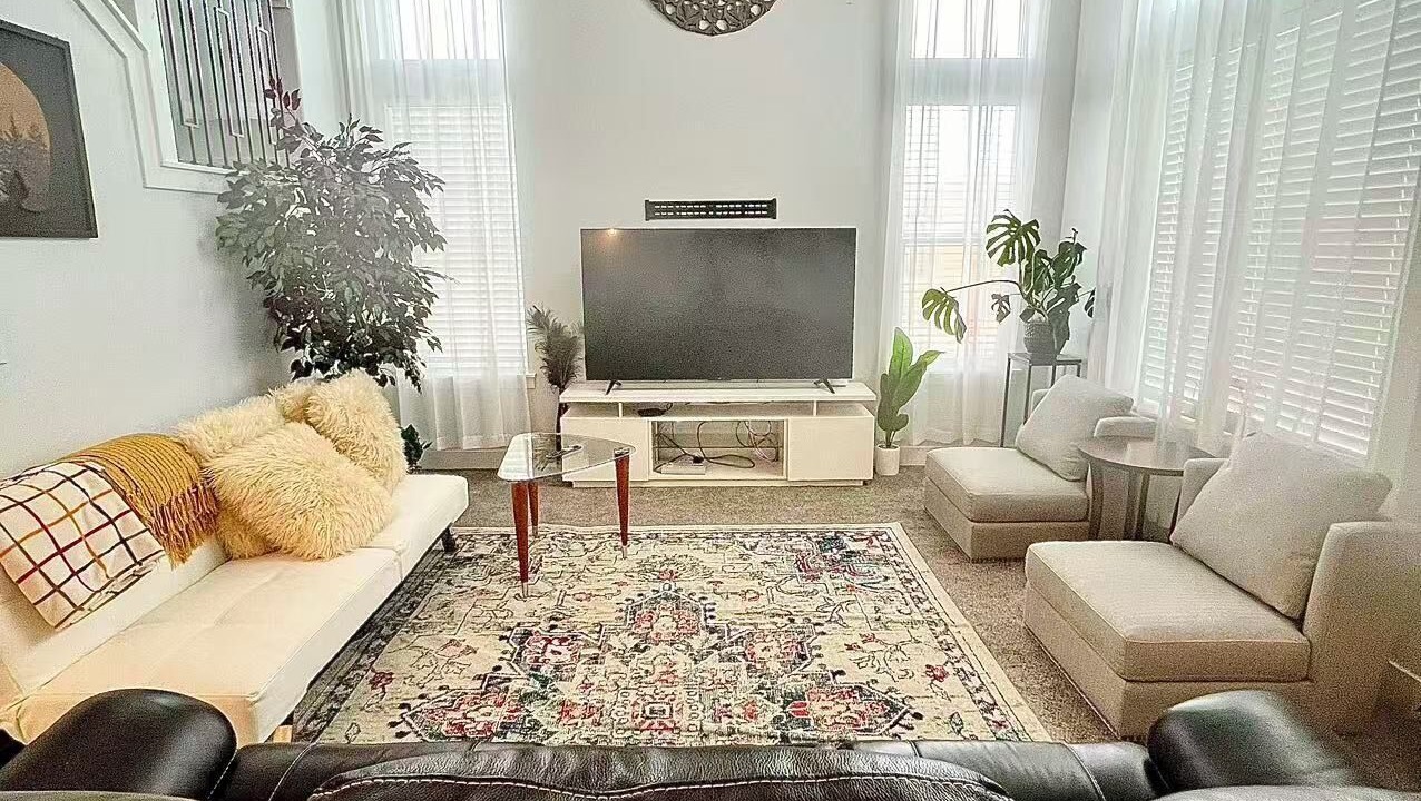 Photo of Livingroom in Lehi