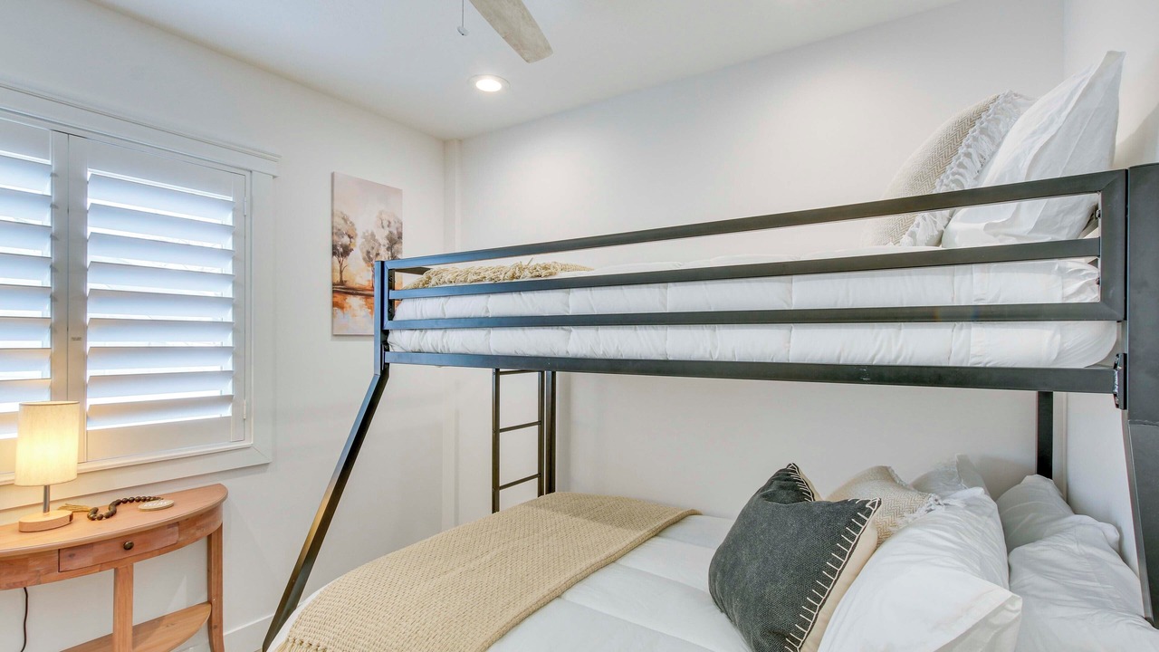 Photo of Bedroom in Perry