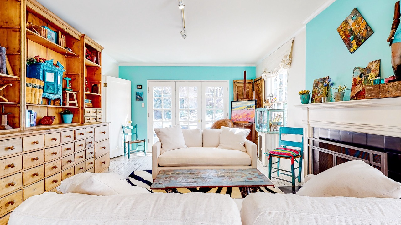 Photo of Livingroom in East Millcreek