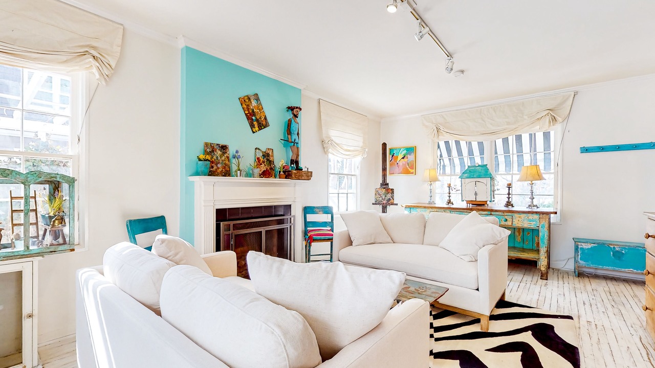 Photo of Livingroom in East Millcreek