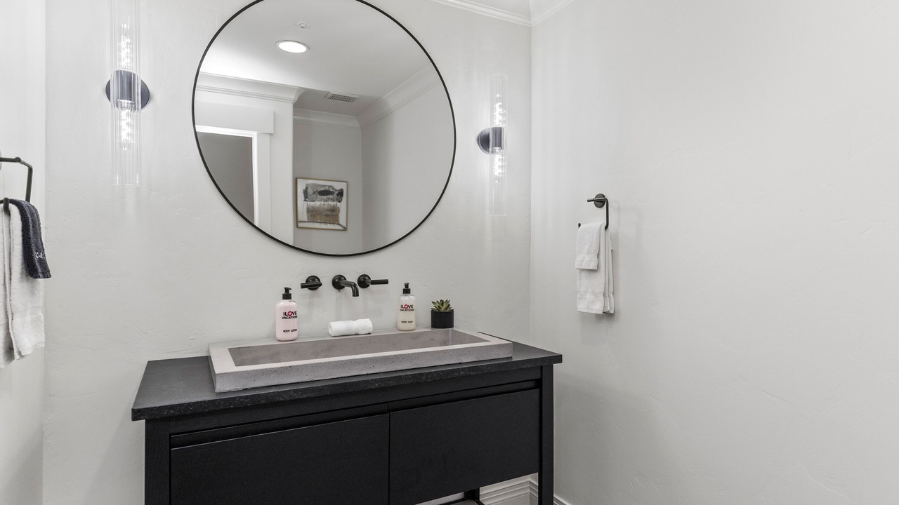 Photo of Bathroom in Park Meadows