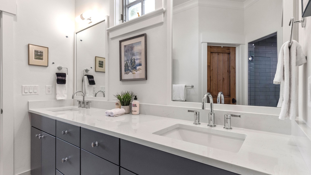 Photo of Bathroom in Park Meadows