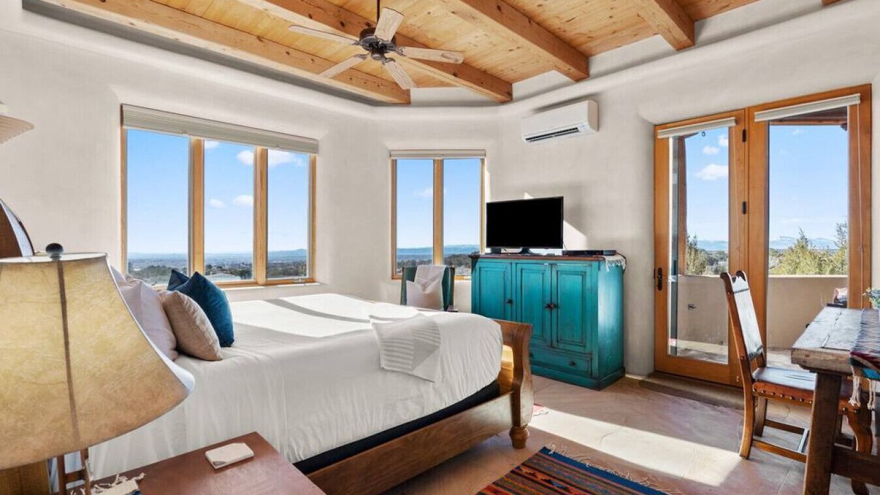 Photo of Bedroom in North Hills