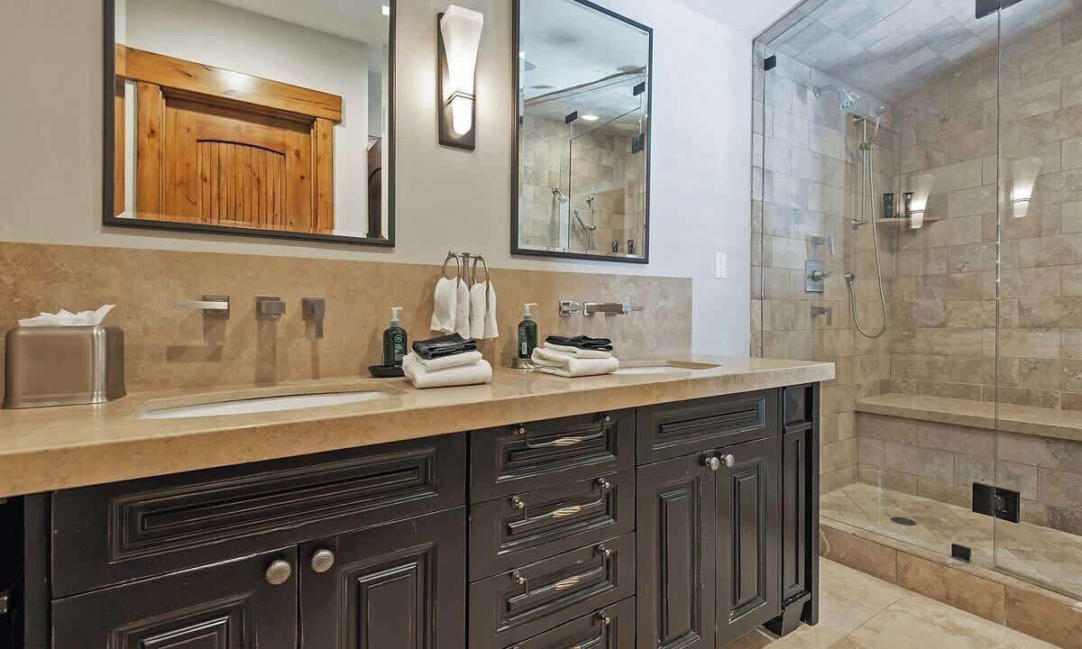 Photo of Bathroom in Empire Pass