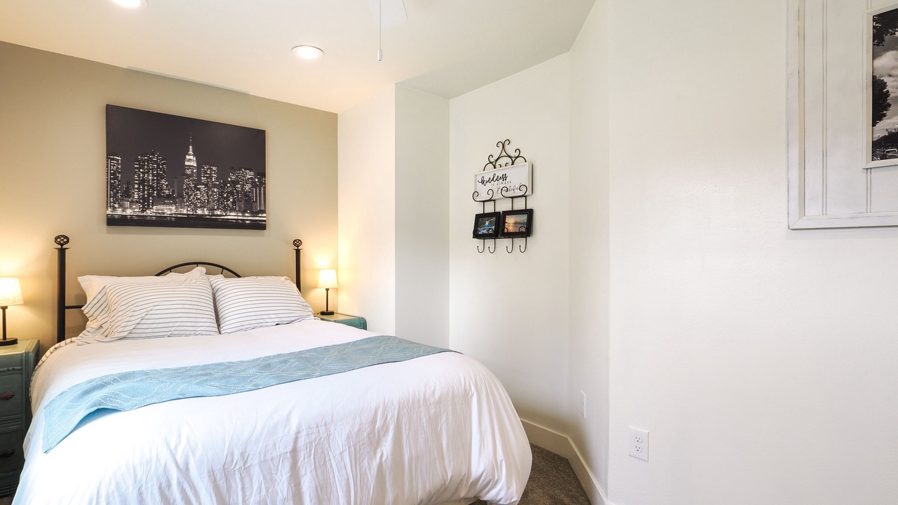 Photo of Bedroom in Northridge