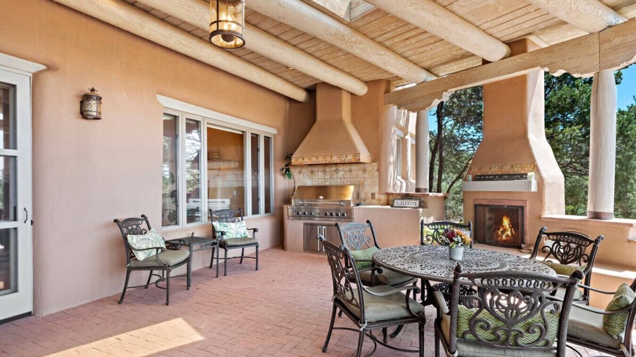 Photo of Livingroom in Las Campanas