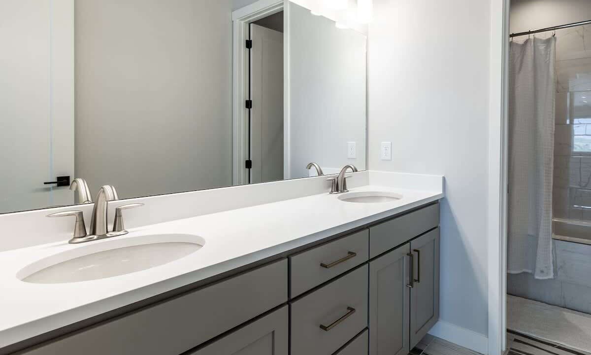 Photo of Bathroom in Deer Mountain