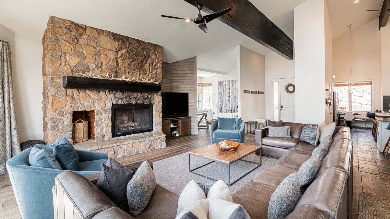 Photo of Livingroom in Deer Valley