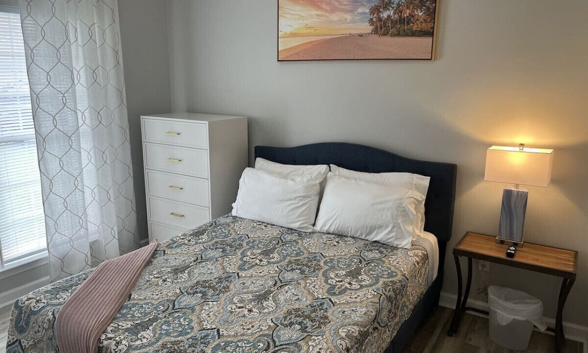 Photo of Bedroom in Foley