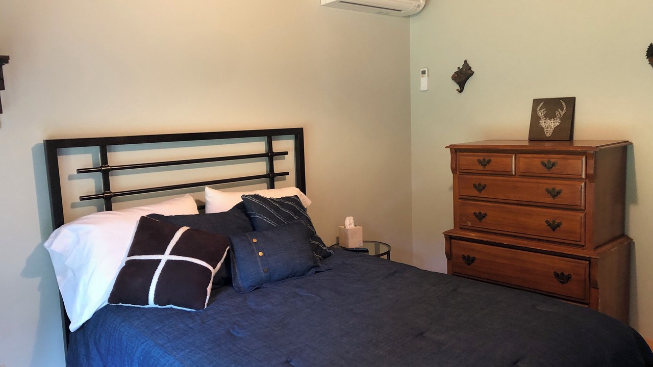 Photo of Bedroom in East Calais