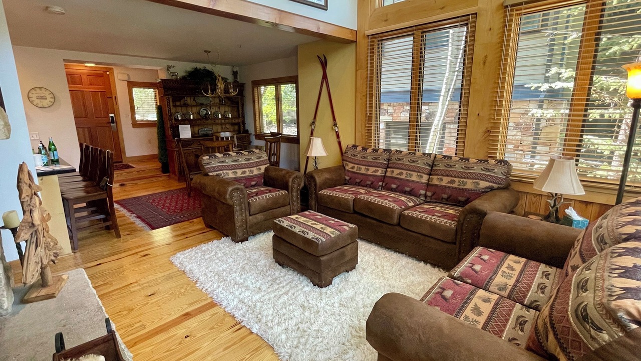 Photo of Livingroom in Deer Valley