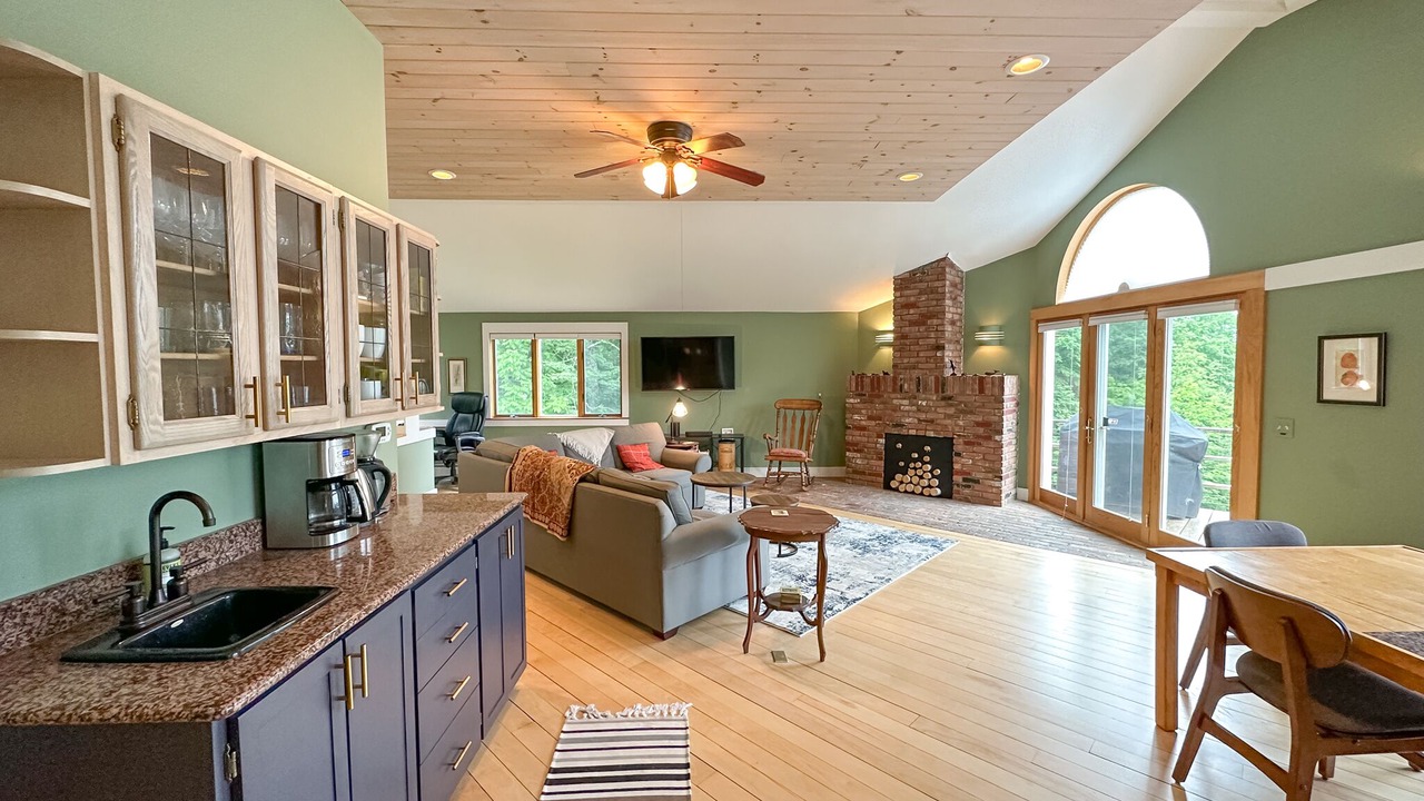 Photo of Bedroom in Warren