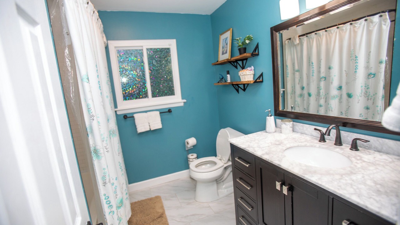Photo of Bathroom in Newark