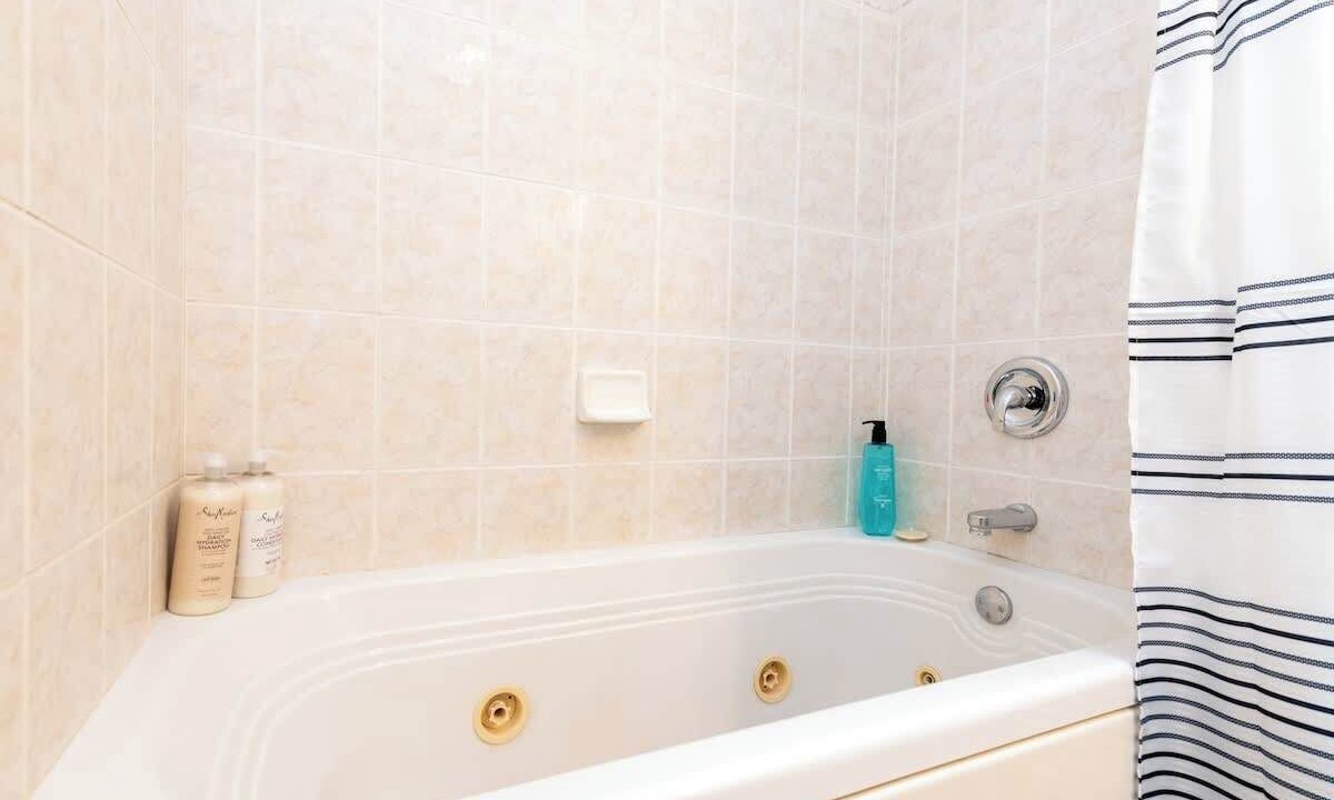 Photo of Bathroom in Page