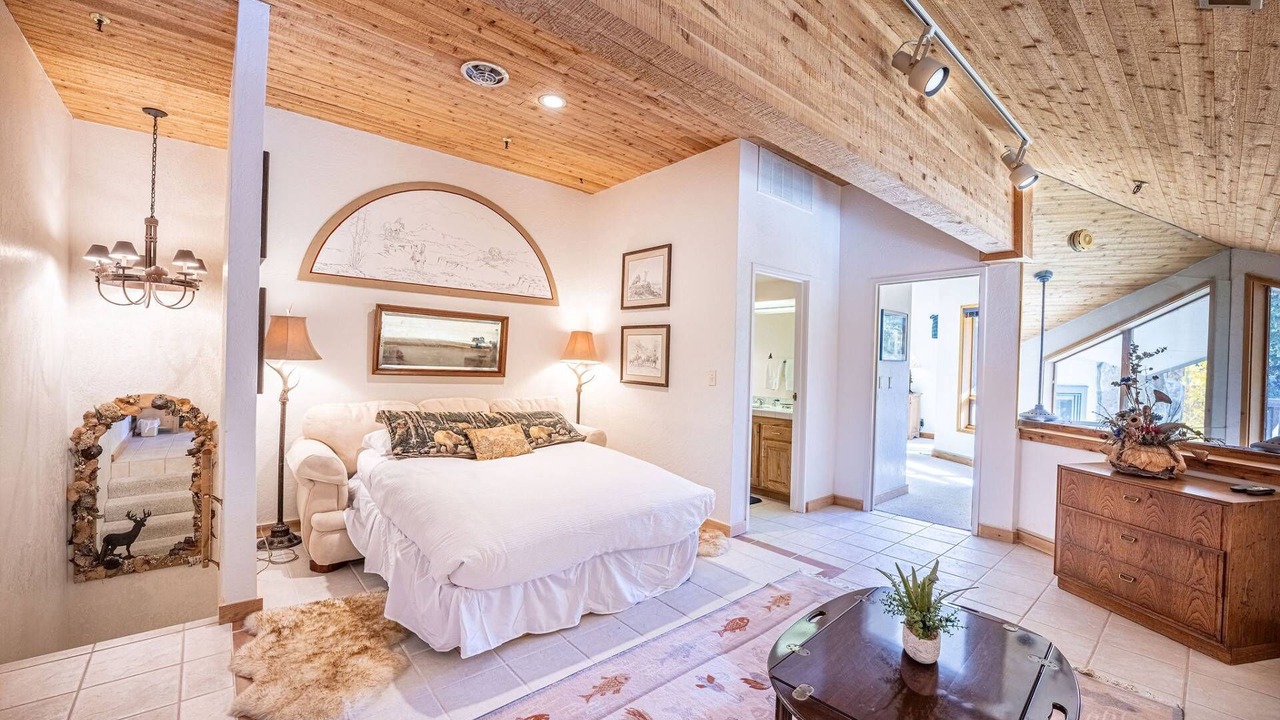 Photo of Bedroom in Deer Valley