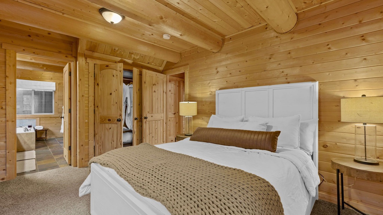 Photo of Bedroom in Tollgate Canyon