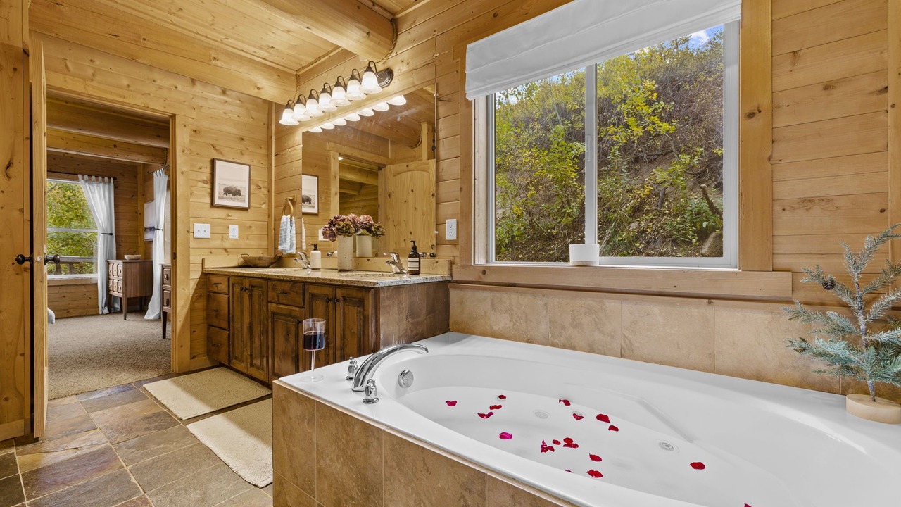 Photo of Bathroom in Tollgate Canyon