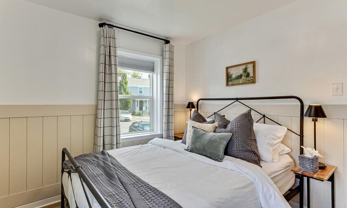 Photo of Bedroom in East Central