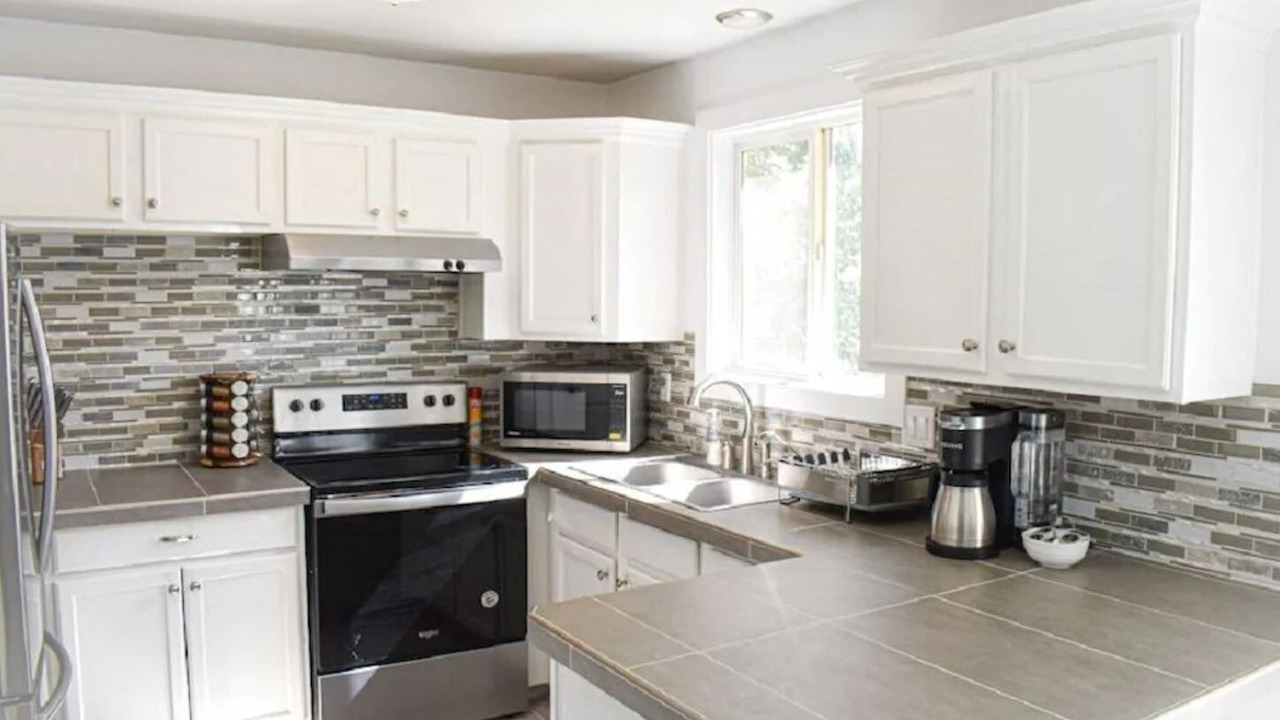 Photo of Kitchen in Roy