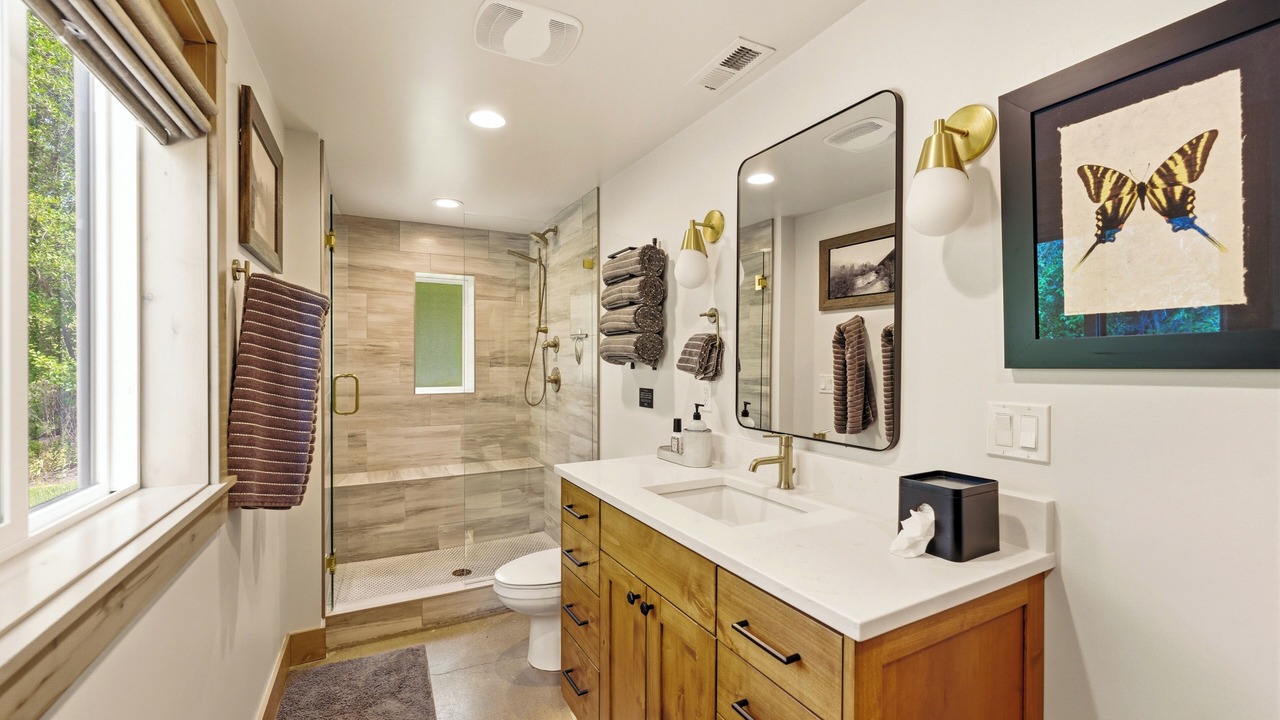 Photo of Bathroom in Sundance