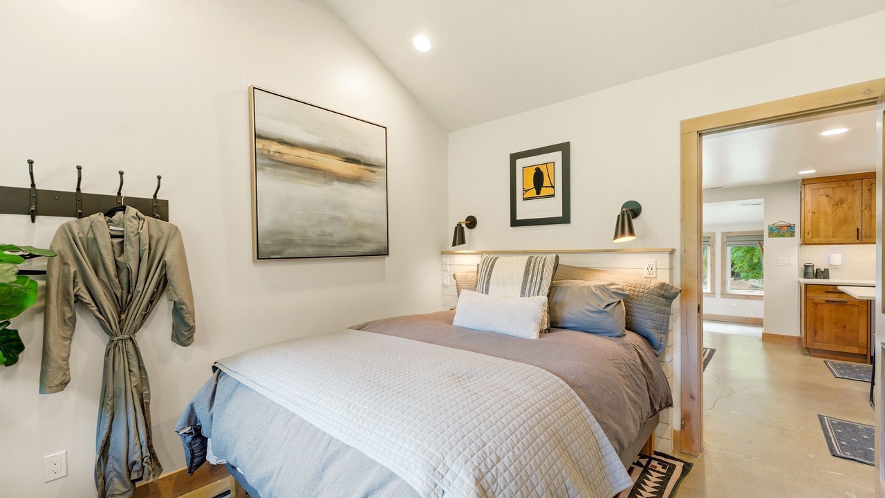 Photo of Bedroom in Sundance