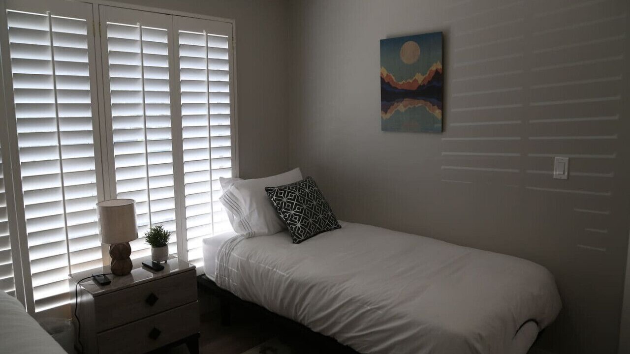 Photo of Bedroom in Logan