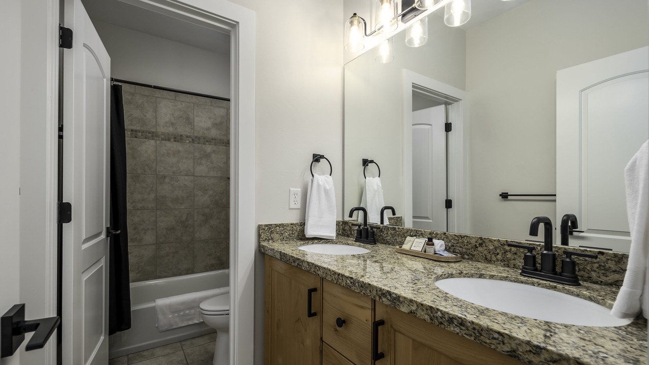 Photo of Bathroom in Cedar Hills
