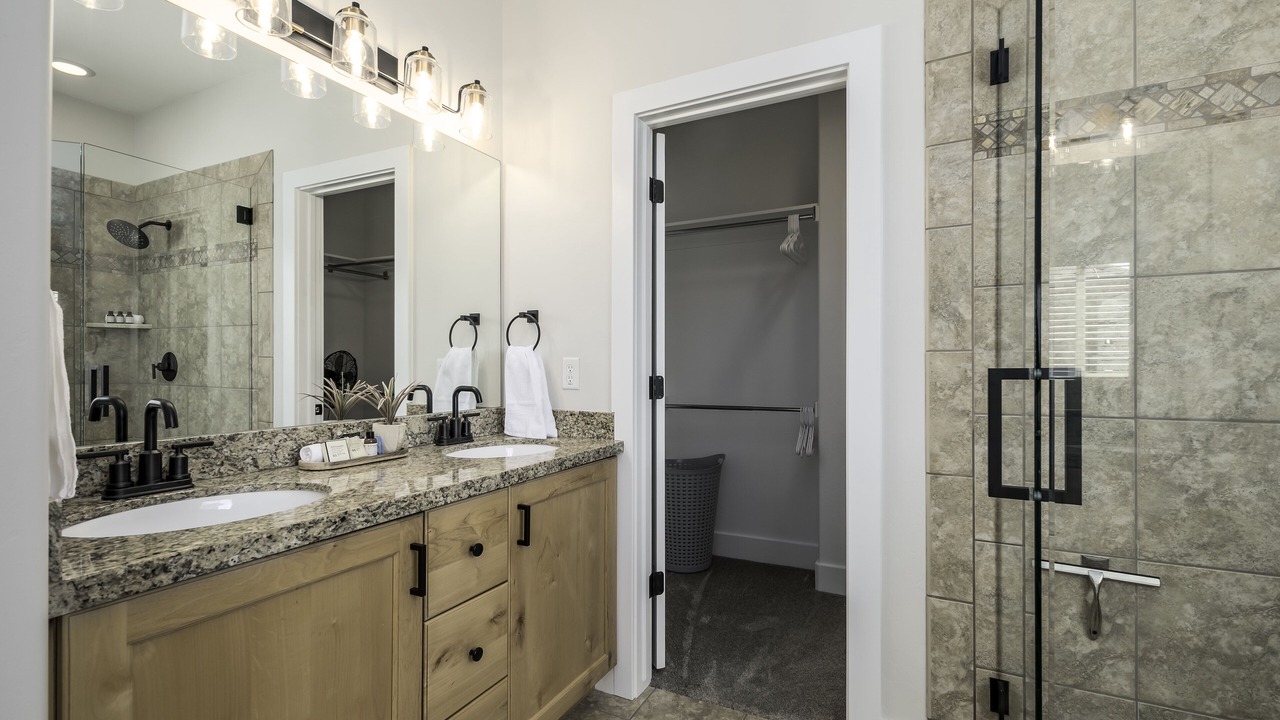 Photo of Bathroom in Cedar Hills