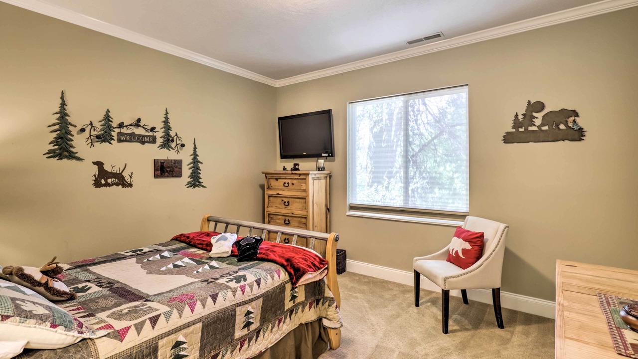 Photo of Bedroom in Millcreek
