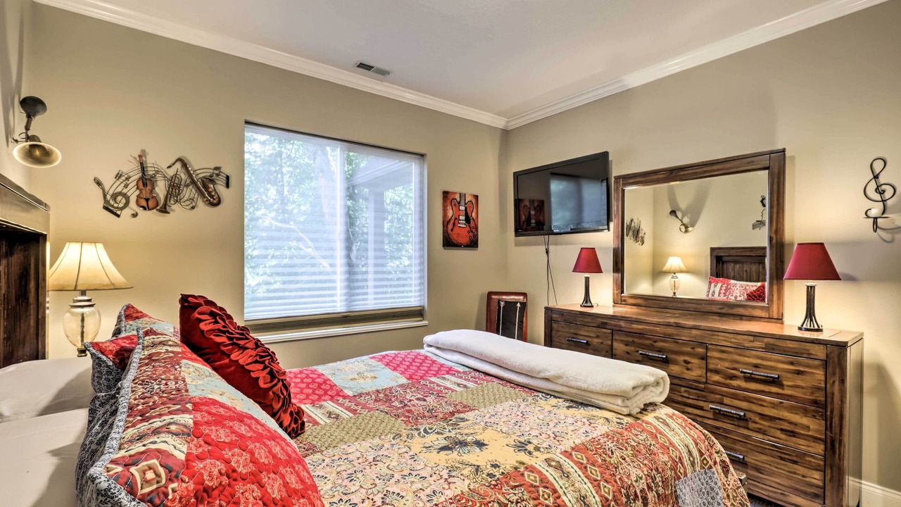 Photo of Bedroom in Millcreek