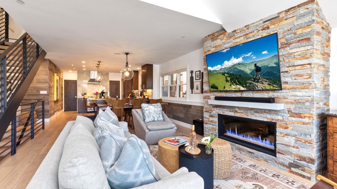 Photo of Livingroom in North Park City