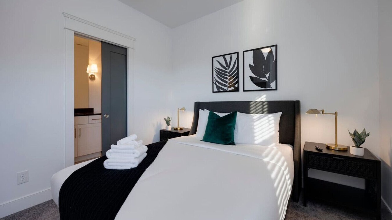 Photo of Bedroom in Charlotte Park