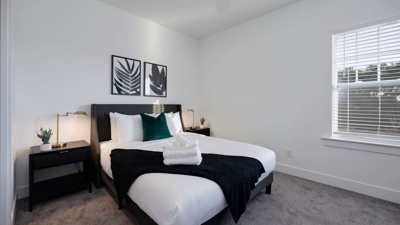 Photo of Bedroom in Charlotte Park