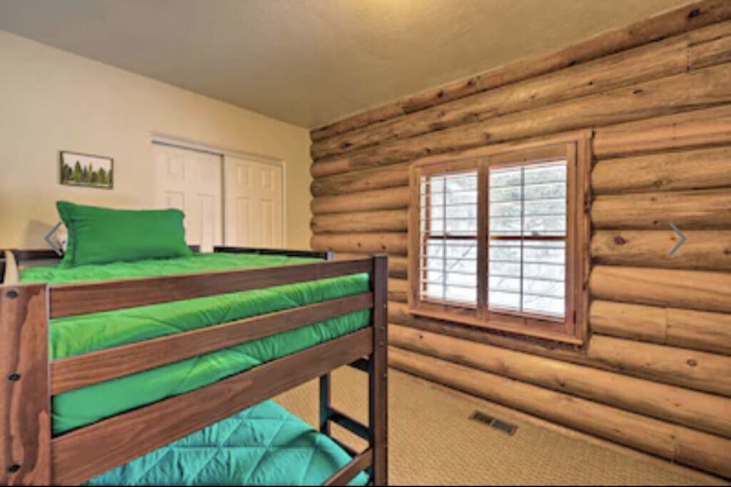 Photo of Bedroom in Summit Park