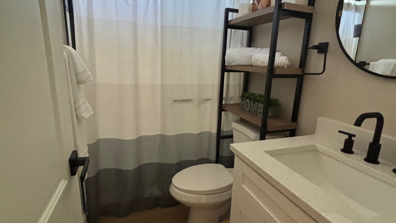 Photo of Bathroom in Biggar