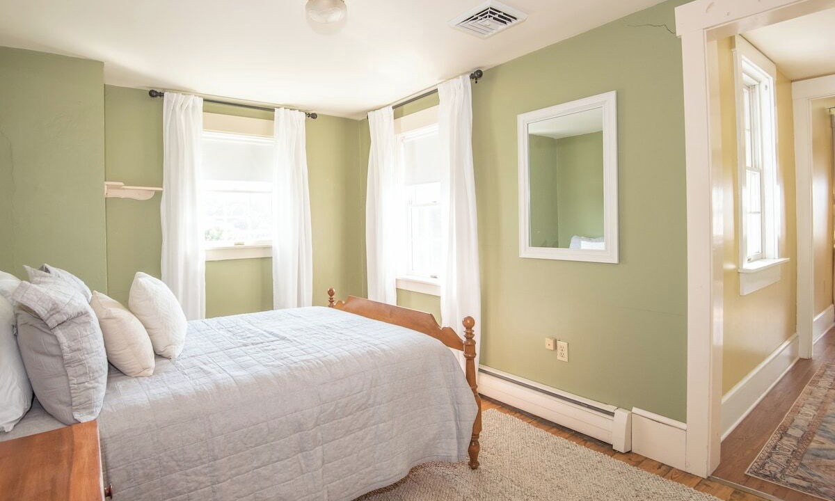 Photo of Bedroom in New Providence