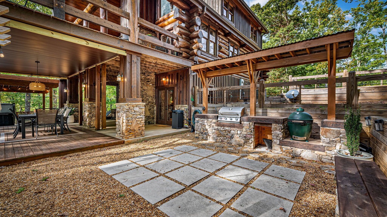 Photo of Outdoor in Morganton