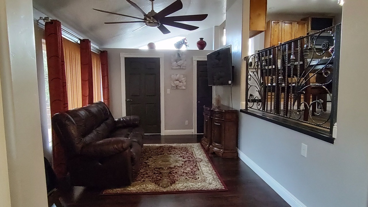 Photo of Livingroom in Toquerville
