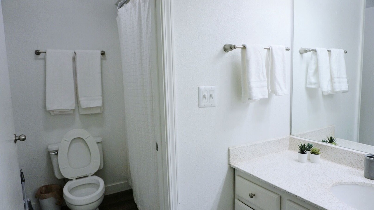Photo of Bathroom in Central City