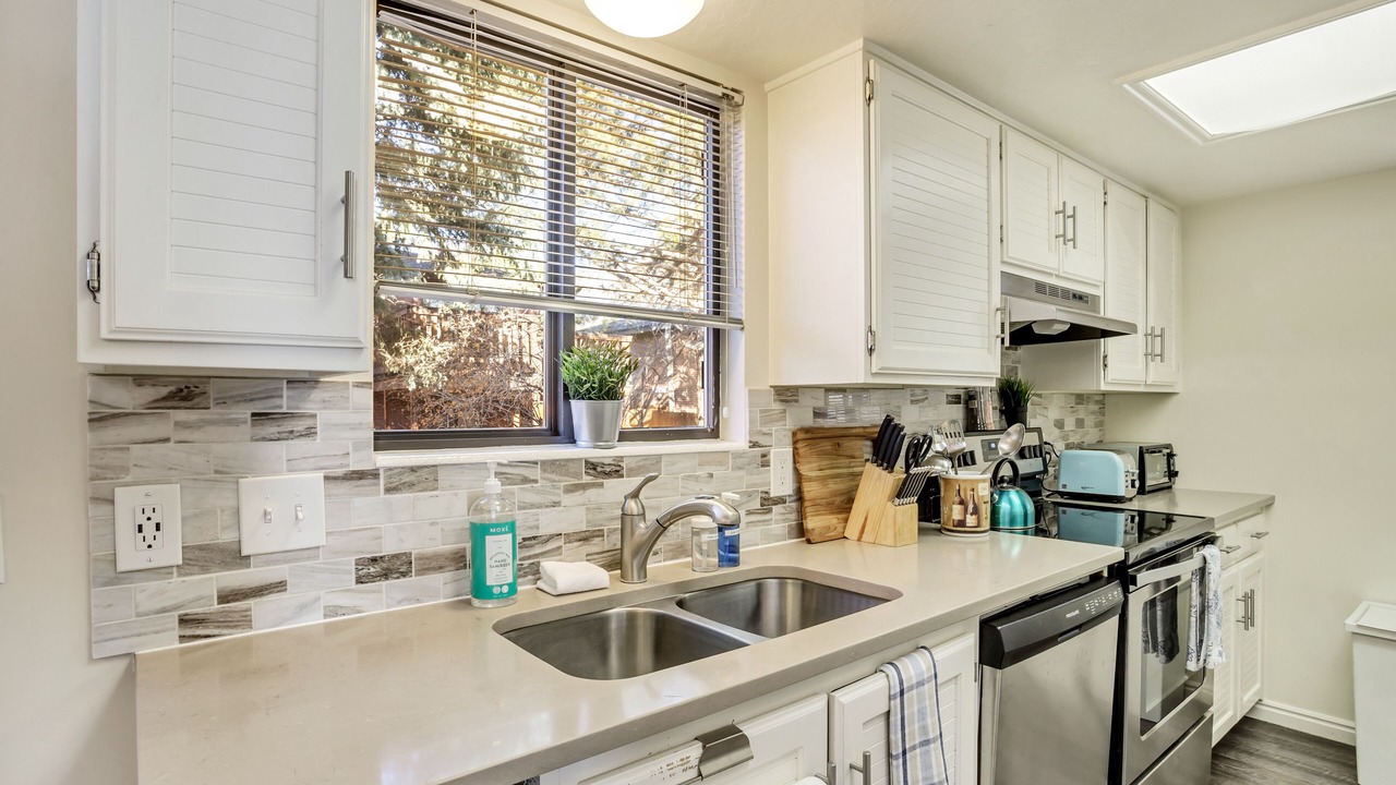 Photo of Kitchen in Cottonwood Heights