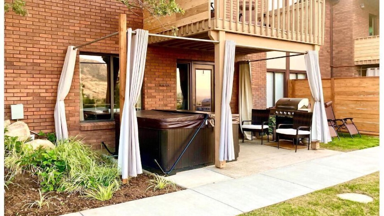 Photo of Patio Balcony in Cottonwood Heights