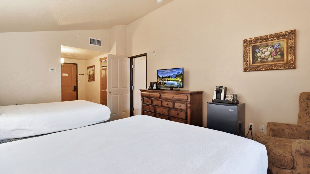 Photo of Bedroom in Midway