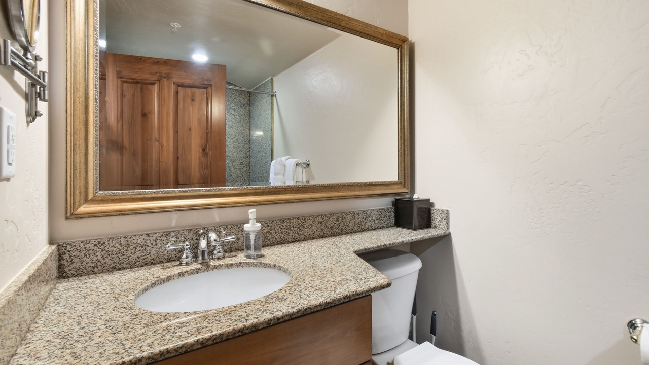 Photo of Bathroom in Midway