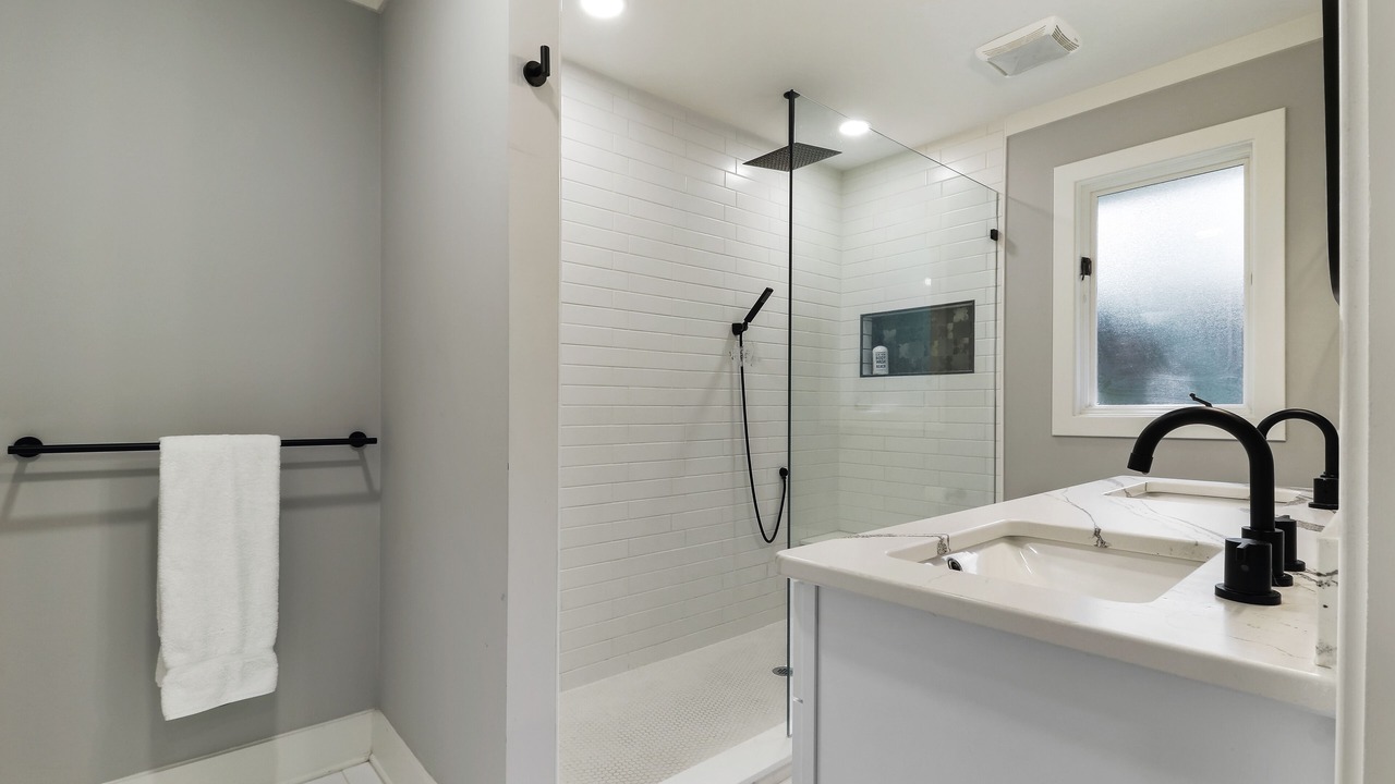 Photo of Bathroom in Heritage Woods