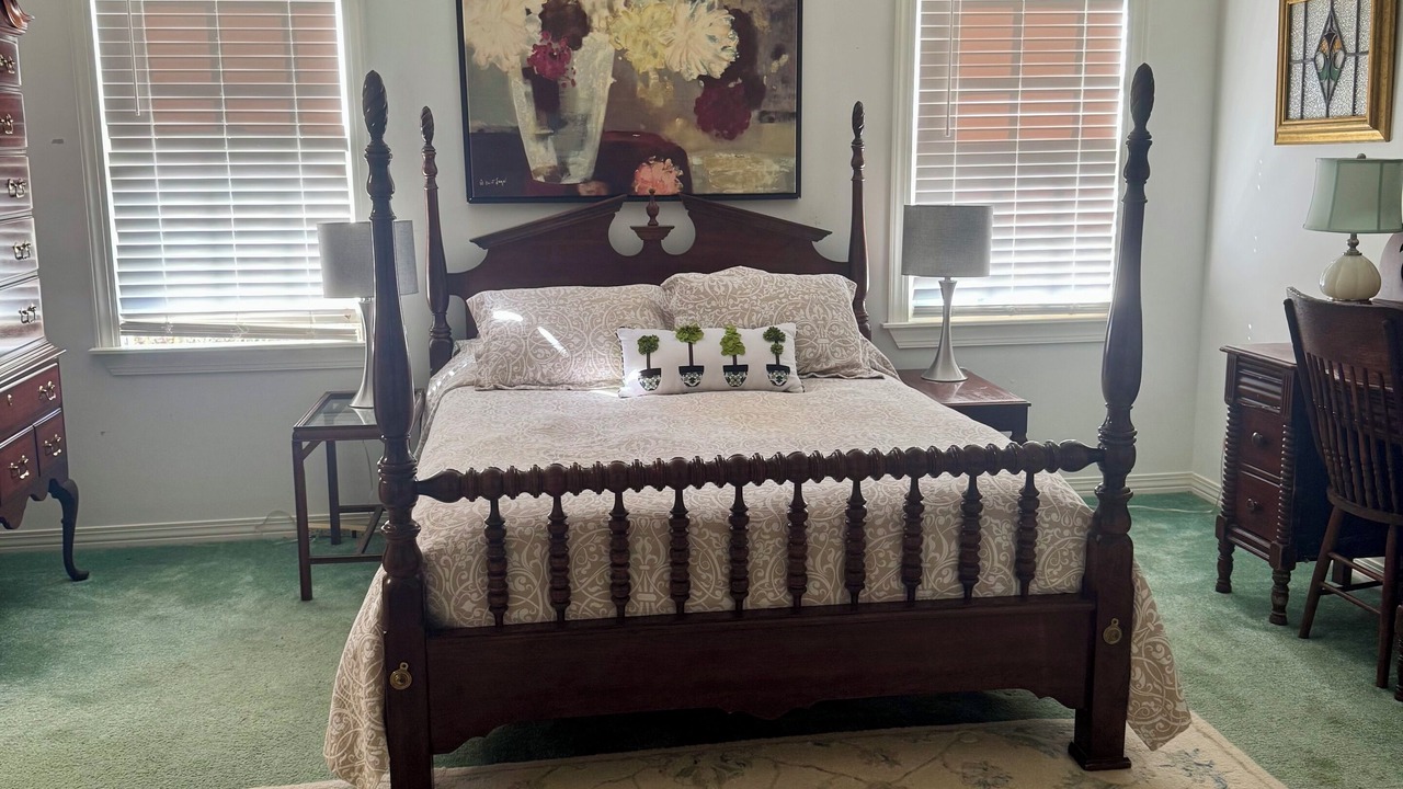 Photo of Bedroom in Point Clear