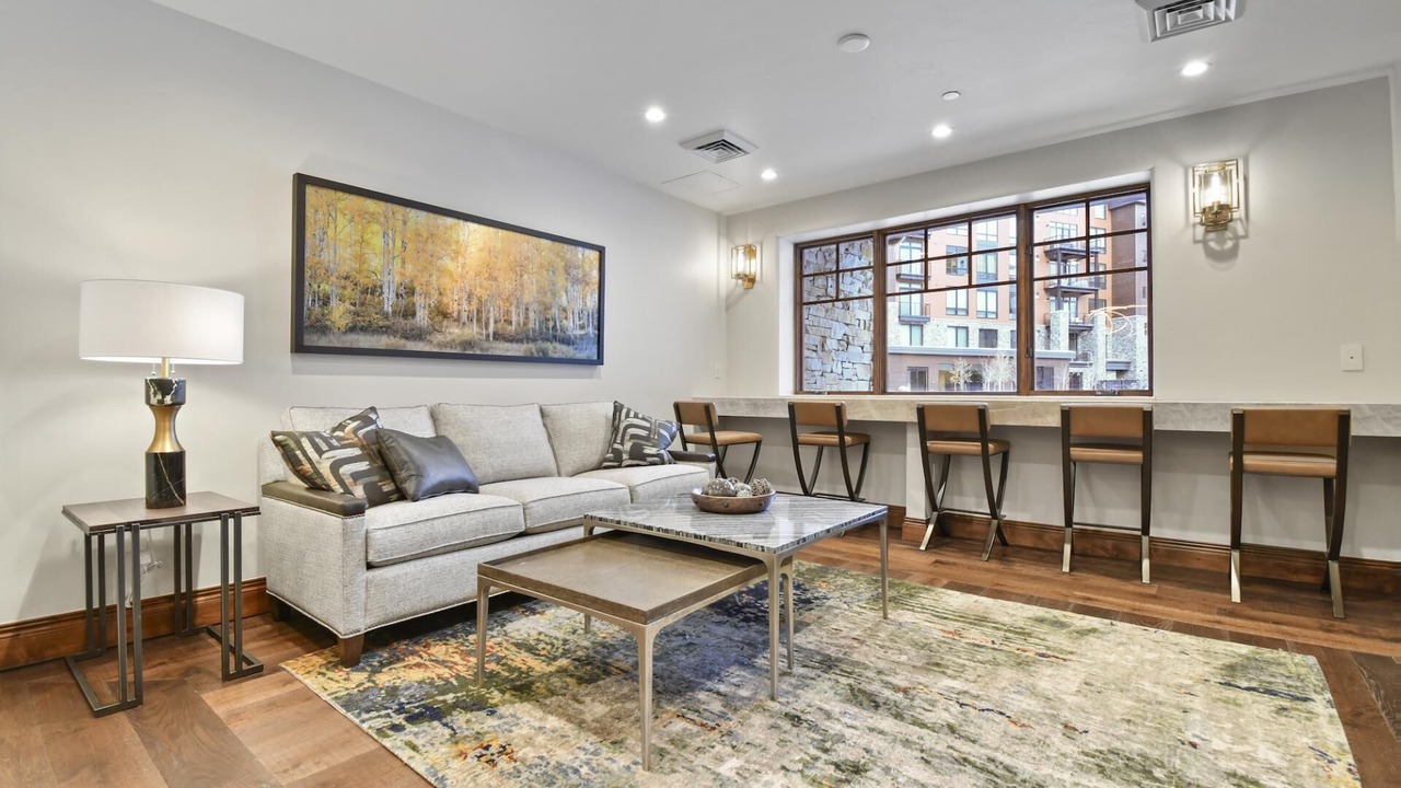 Photo of Livingroom in Empire Pass