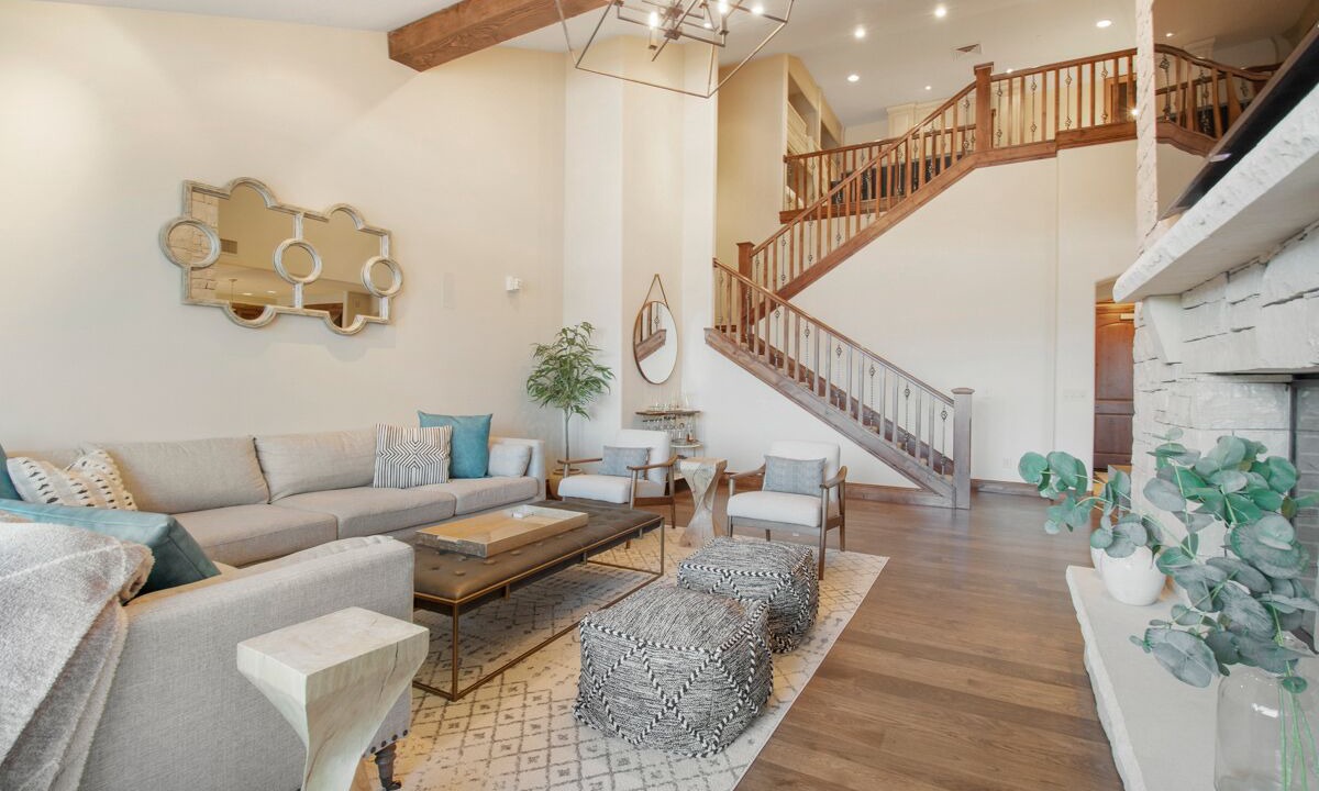 Photo of Livingroom in Empire Pass