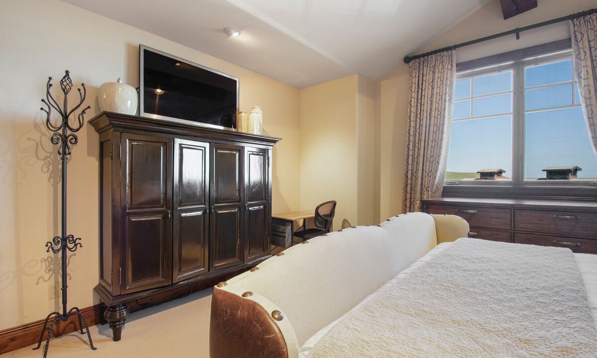 Photo of Bedroom in Empire Pass