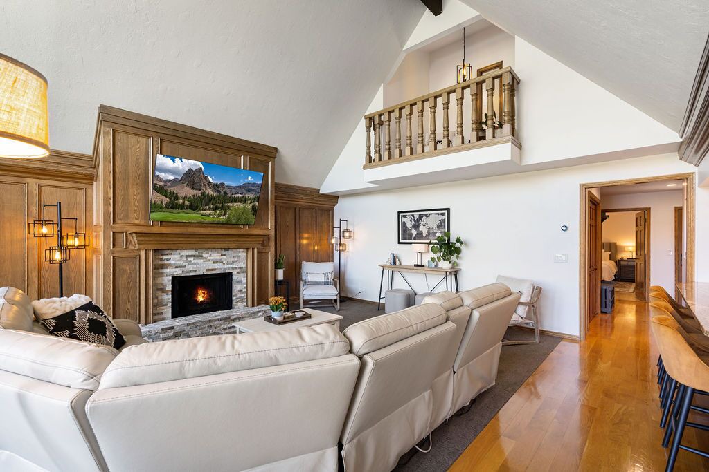 Photo of Livingroom in Sandy