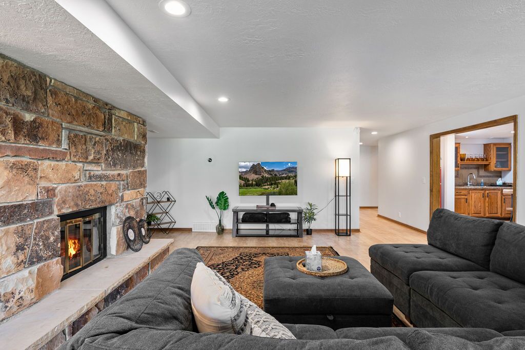 Photo of Livingroom in Sandy